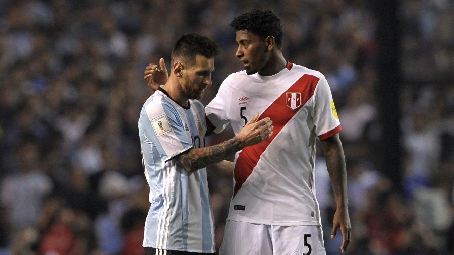 Miguel Araujo, zagueiro do Peru, marcou Messi em jogo em La Bombonera nas Eliminatórias da Copa de 2018 - AFP PHOTO / Alejandro PAGNI