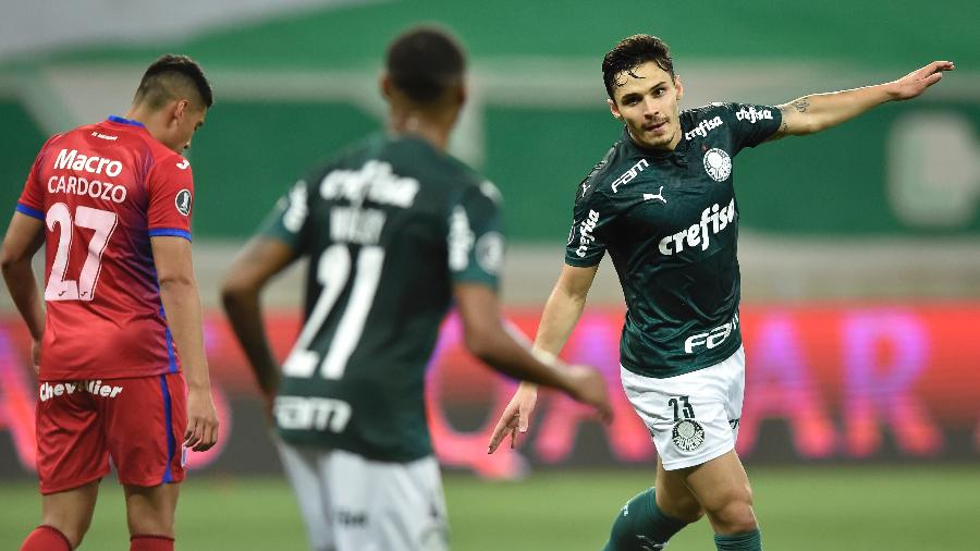 Raphael Veiga celebra gol pelo Palmeiras contra o Tigre - Mauro Horita/Conmebol
