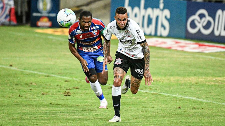 Lance do duelo entre Fortaleza e Corinthians, pelo Brasileirão, no Castelão - Kely Pereira/AGIF