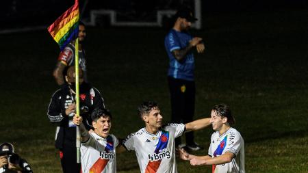 Vasco: camisa em primeiro jornal gay do Brasil foi drible na Ditadura