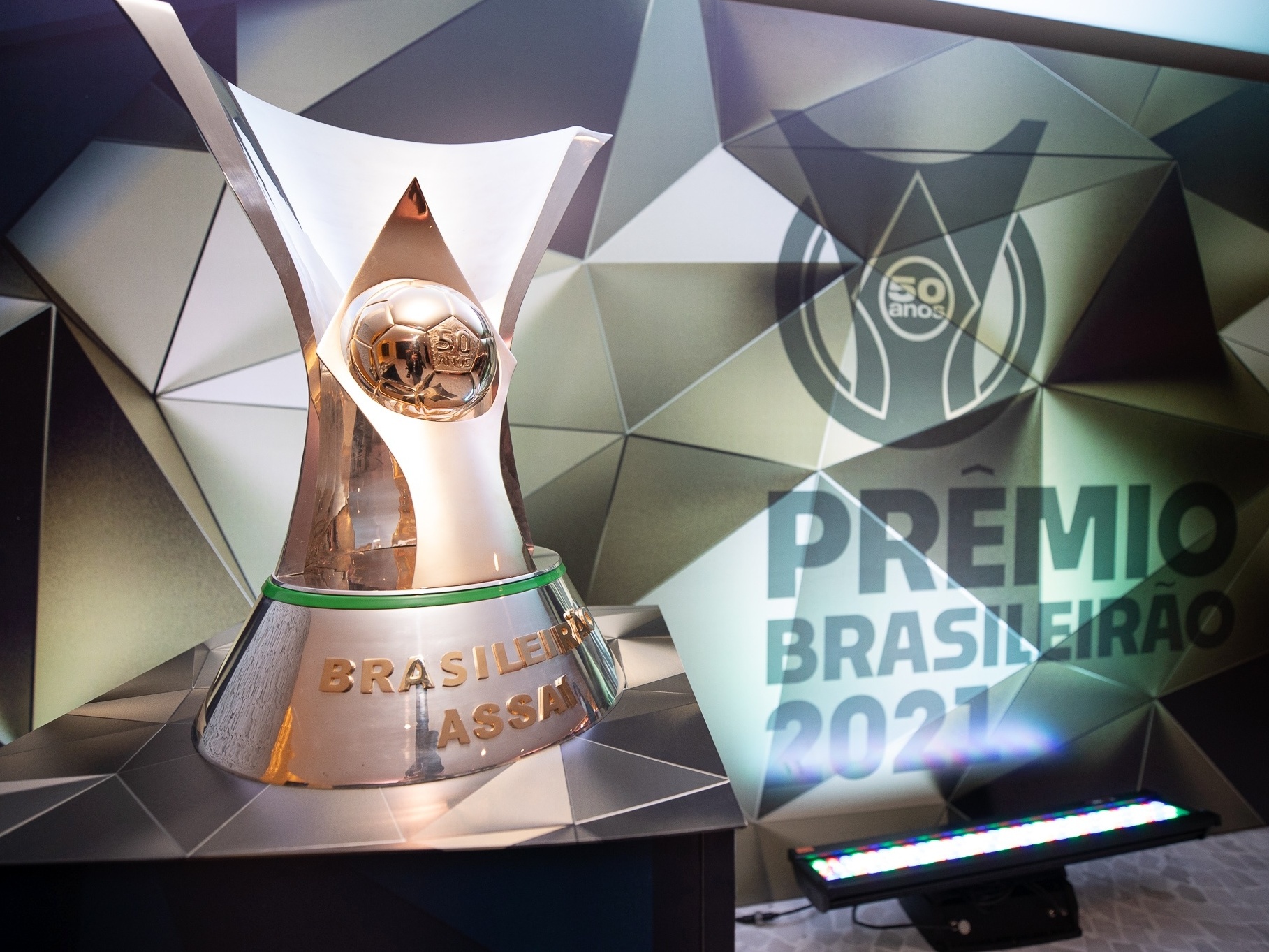 CBF divulga premiação recorde para campeão do Brasileirão