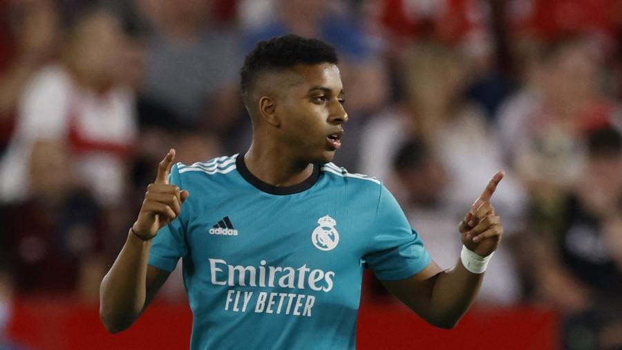 Rodrygo comemora gol pelo Real Madrid contra o Sevilla pelo Campeonato Espanhol. 17/04/2022 - MARCELO DEL POZO/REUTERS