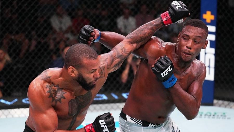 Jamahal Hill e Thiago Marreta fizeram o principal duelo do UFC Vegas 59 - Divulgação/UFC