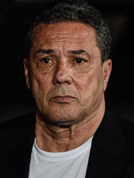 Vanderlei Luxemburgo, técnico do Corinthians, durante jogo contra o Botafogo - Thiago Ribeiro/AGIF