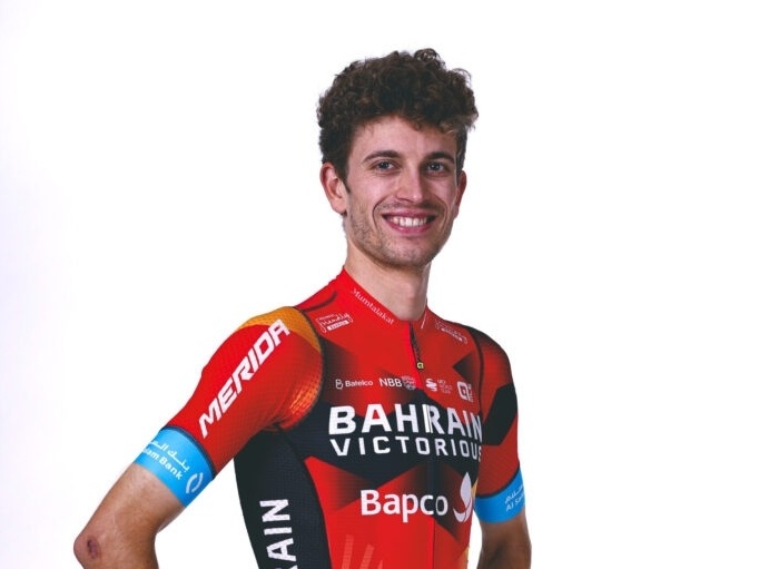 Tragédia no ciclismo: jovem cai em curva e morre durante o Tour da Suíça