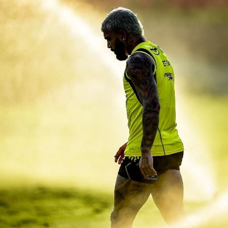 Gabigol durante treino do Flamengo