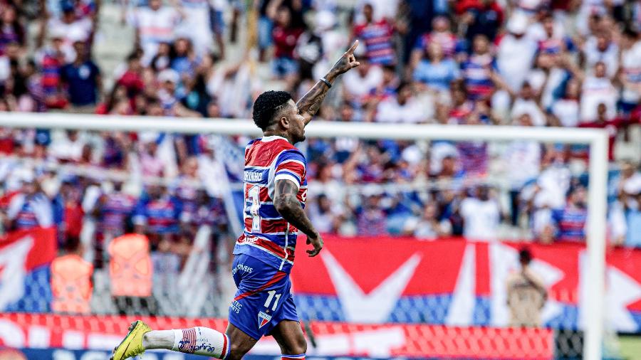 Marinho, do Fortaleza, comemora seu golaço contra o Bahia, pelo Brasileirão Marinho, do Fortaleza, comemora seu golaço contra o Bahia, pelo Brasileirão