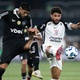 Yuri comemora renovação com Corinthians e cita 'abraço de mãe' da torcida