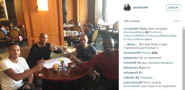 Caron Butler postou o momento da assinatura do contrato em sua página no Instagram - Reprodução/Instagram