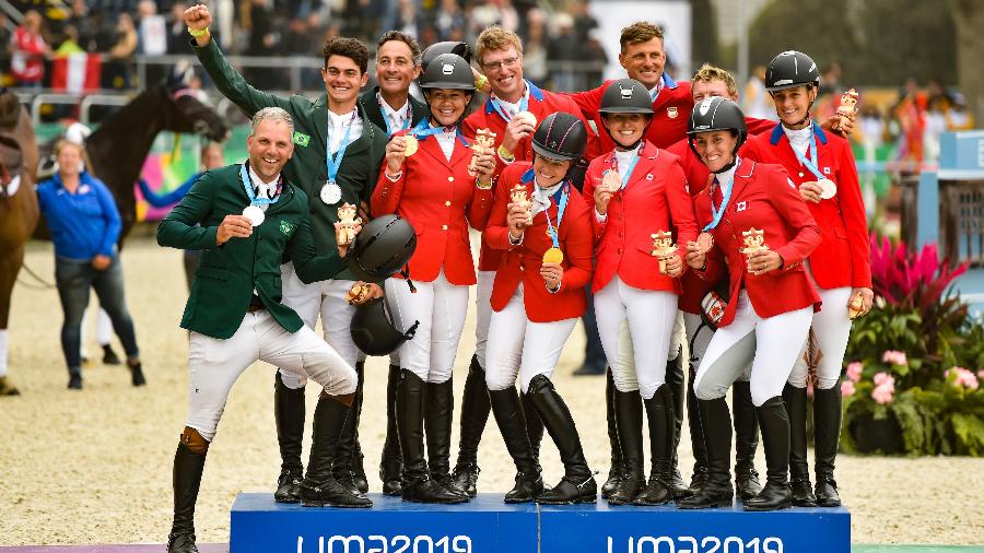 Com vaga olímpica e medalha de prata, cavaleiros brasileiros dividem pódio do CCE com atletas dos EUA e do Canadá - Jose Sotomayor / Lima 2019