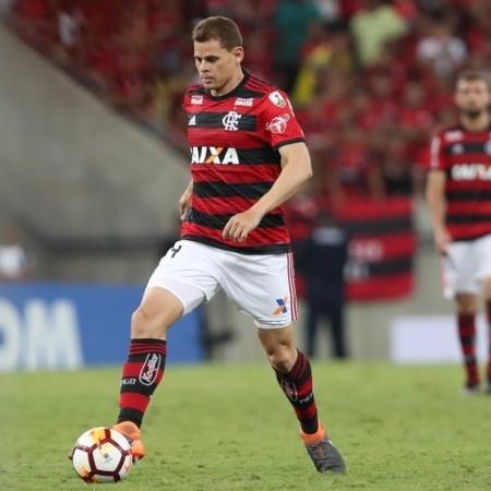 Jonas, volante ex-Flamengo - Divulgação/Flamengo