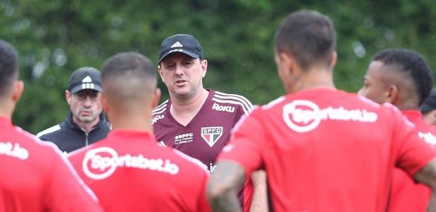 PVC: clima ruim faz elenco do SPFC pedir a Ceni para não viajar a Cotia