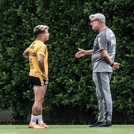 Soteldo e Odair Hellmann em treino do Santos - Ivan Storti/Santos FC