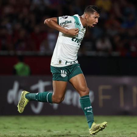 Rony comemora gol marcado pelo Palmeiras contra o Cerro Porteño pela Libertadores - Cesar Greco/Palmeiras
