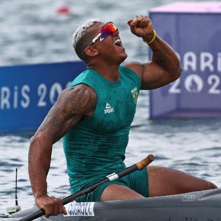 Isaquias Queiroz conquista a medalha de prata no C1 1000m nas Olimpíadas de Paris