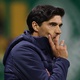 Palmeiras faz acordo para encerrar processo contra Abel na Fifa