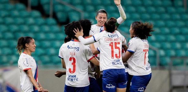 Brasileirão feminino tem 21 gols em 5 jogos da rodada e empate do líder