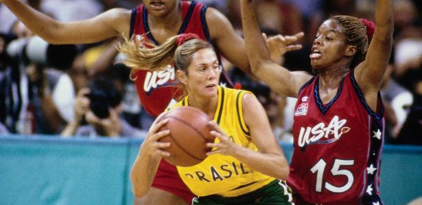 Hortência é colocada entre melhores do basquete em votação da Fiba
