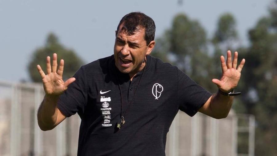 Técnico Fábio Carille comanda treino do Corinthians no CT Joaquim Grava - Daniel Augusto Jr/Ag. Corinthians 