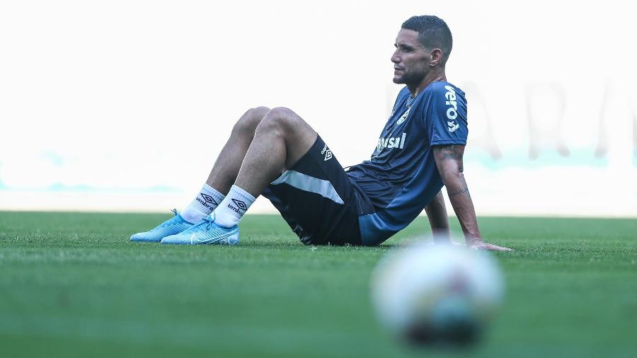 Thiago Neves durante treino do Grêmio na Arena. Jogador ganhará nova chance no time - Lucas Uebel/Grêmio FBPA