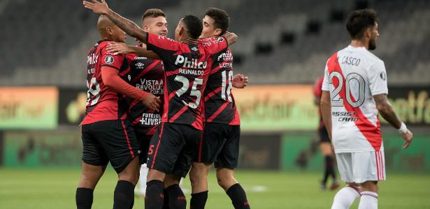 Mais Libertadores | Athletico-PR cede empate em 1 a 1 ao River no fim