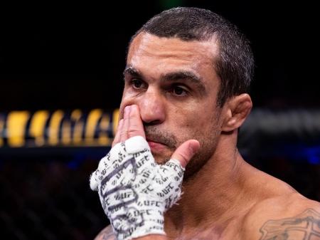 Vitor Belfort Vai Encarar Oscar De La Hoya Em Luta De Exibicao De Boxe Vitor Belfort Vai Encarar Oscar De La Hoya Em Luta De Exibicao De Boxe