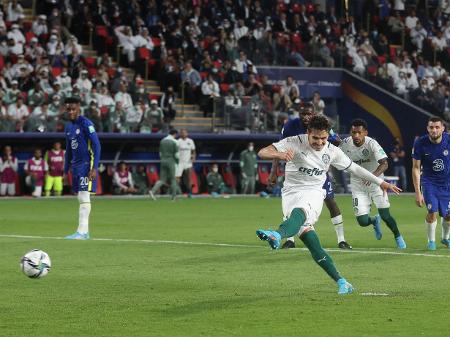 Veiga diz qual pênalti pelo Palmeiras foi o mais difícil de bater