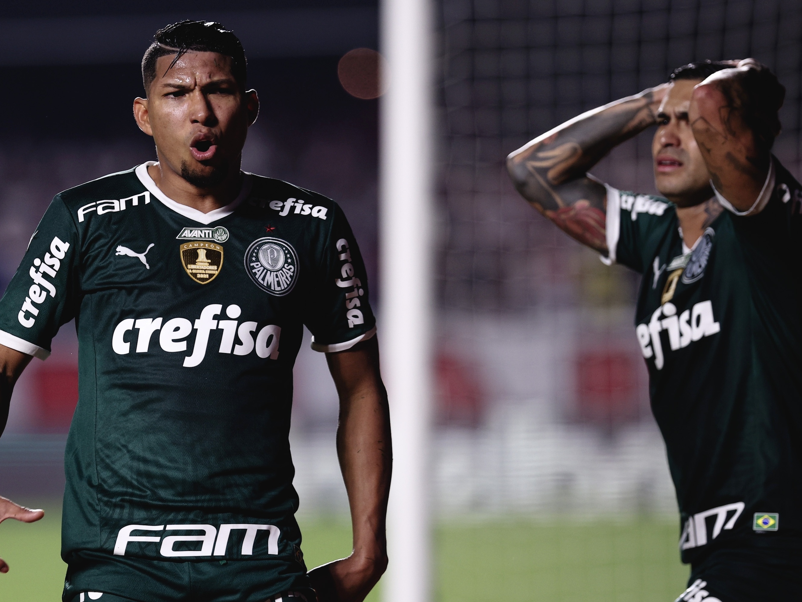 Palmeiras presta homenagem pelos 200 jogos de Rony com a camisa do clube:  'Não tem preço' - ISTOÉ Independente