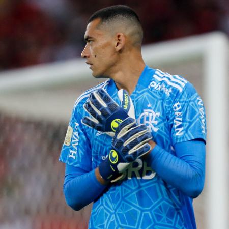 Santos, goleiro do Flamengo, durante partida da equipe