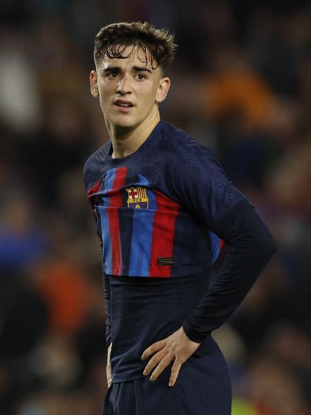 Gavi, jogador do Barcelona, em partida contra o Girona pelo Campeonato Espanhol. - ALBERT GEA/REUTERS