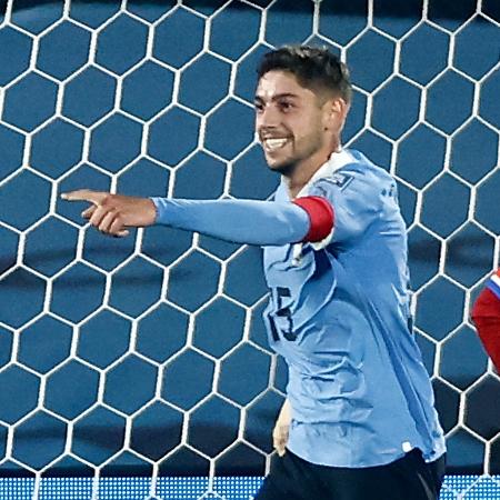 Valverde celebra gol em Uruguai x Chile pelas Eliminatórias