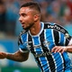 Grêmio bate Juventude e vira líder do Gauchão em jogo com susto e ambulância