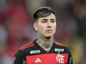 Flamengo aumenta a pressão e sai na bronca com o VAR após entrada de Veiga
