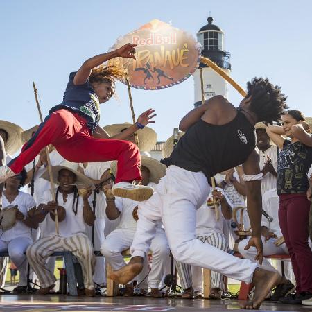 Bibinha e Gugu no Red Bull Paranauê de 2018, torneio global de capoeira