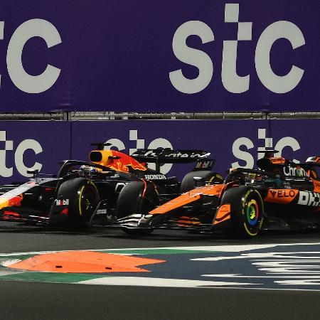 Piastri e Verstappen brigam por posições durante GP da Arábia Saudita Piastri e Verstappen brigam por posições durante GP da Arábia Saudita