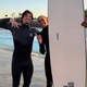De férias no Brasil, Lamine Yamal surfa com Gabriel Medina