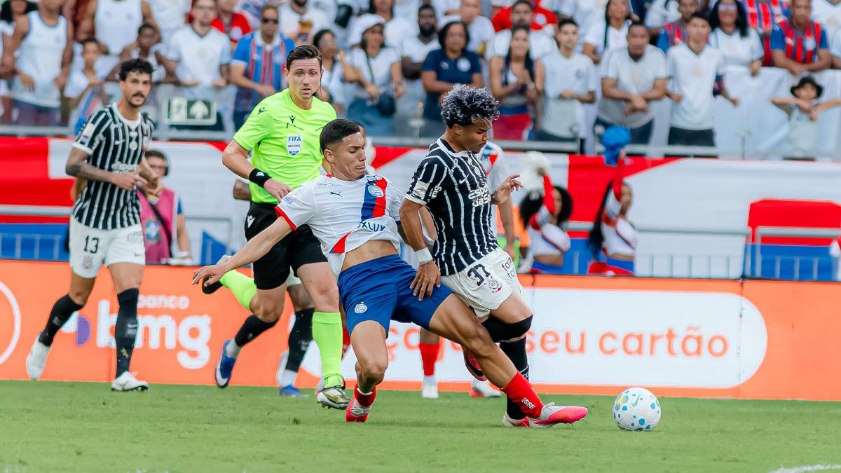 Corinthians é salvo por nova tecnologia e impedimentos e empata com Bahia