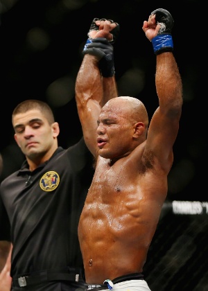 Wilson Reis quer chance por cinturão - Elsa/Getty Images - Elsa/Getty Images