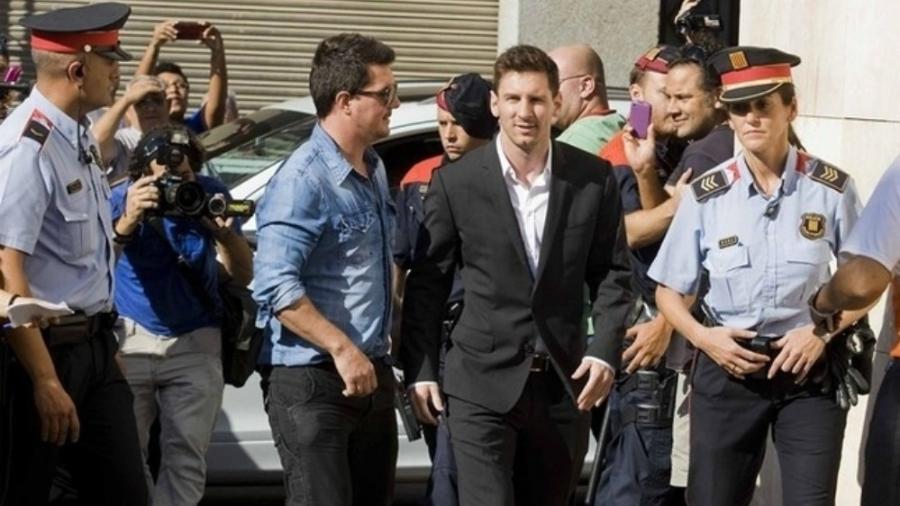 Messi e irmão chegam em tribunal na Espanha - Reprodução