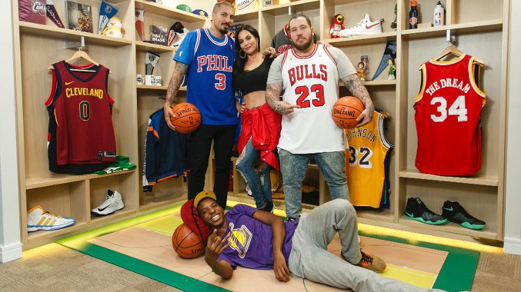 Fernando Medeiros, Diana Bouth, Lucas Koka e Rapha Lima, apresentadores do NBA Freestyle - Divulgação - Divulgação
