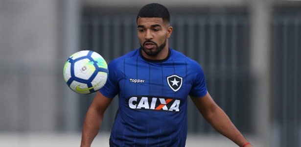 Jean entregou que Aguirre está de saída do Botafogo após uruguaio se despedir de companheiros - Vitor Silva/SSPress/Botafogo