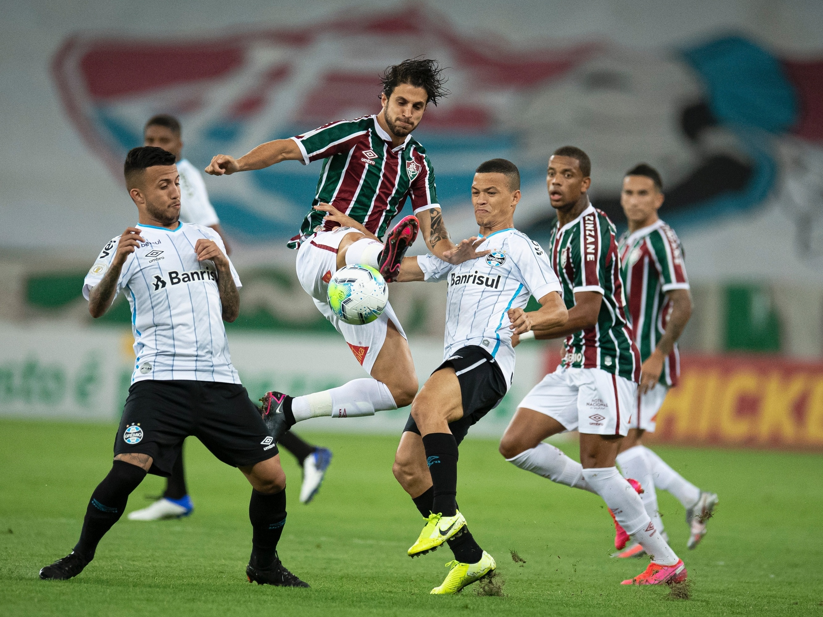 Atlético-MG x Grêmio: veja onde assistir, escalações, desfalques e