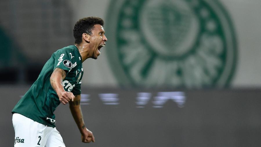 Marcos Rocha comemora seu gol pelo Palmeiras contra a U. Católica, pela Libertadores - Staff Images/CONMEBOL