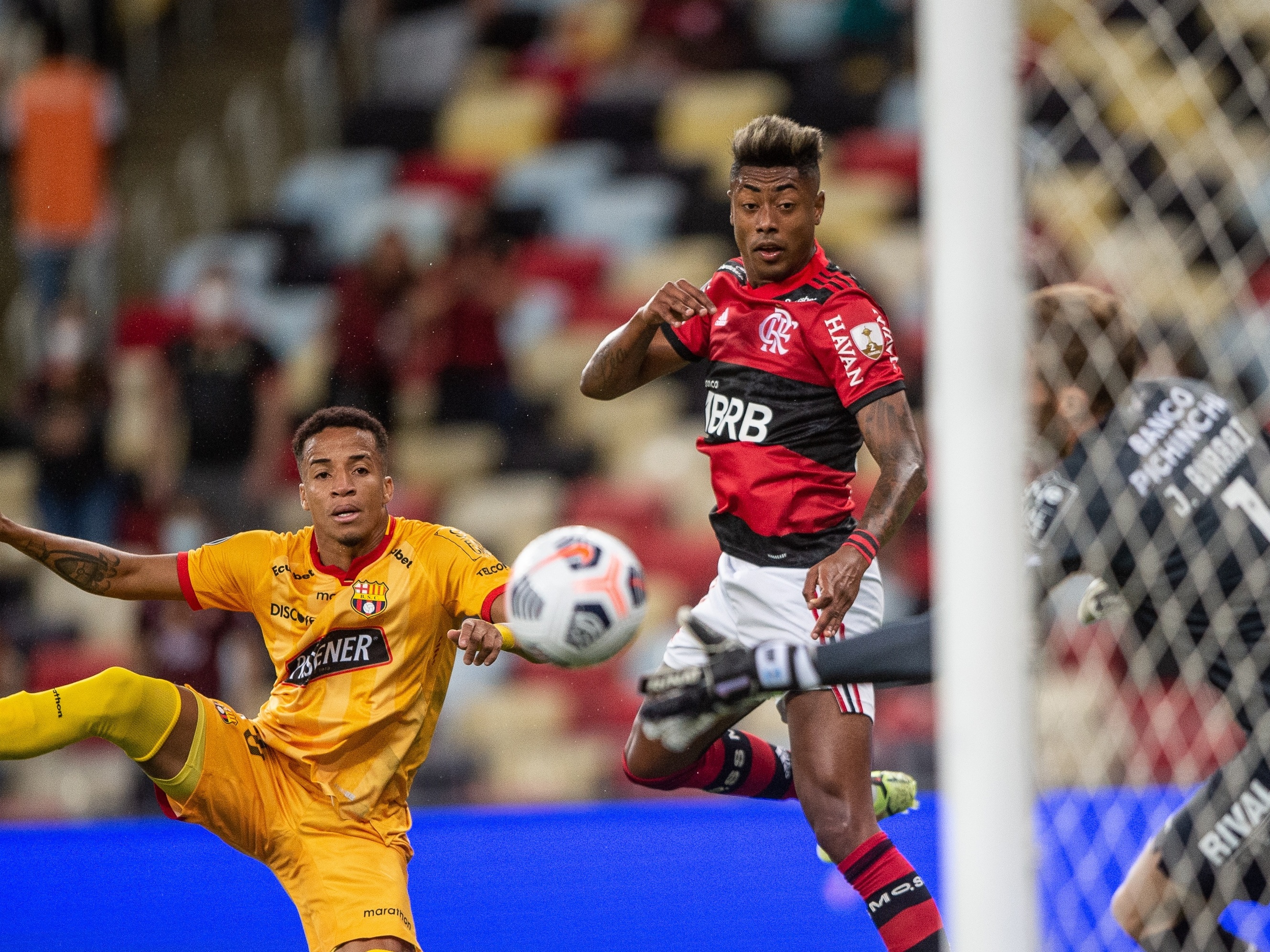 Barca zarpando! Flamengo indica saída de quatro jogadores em fim