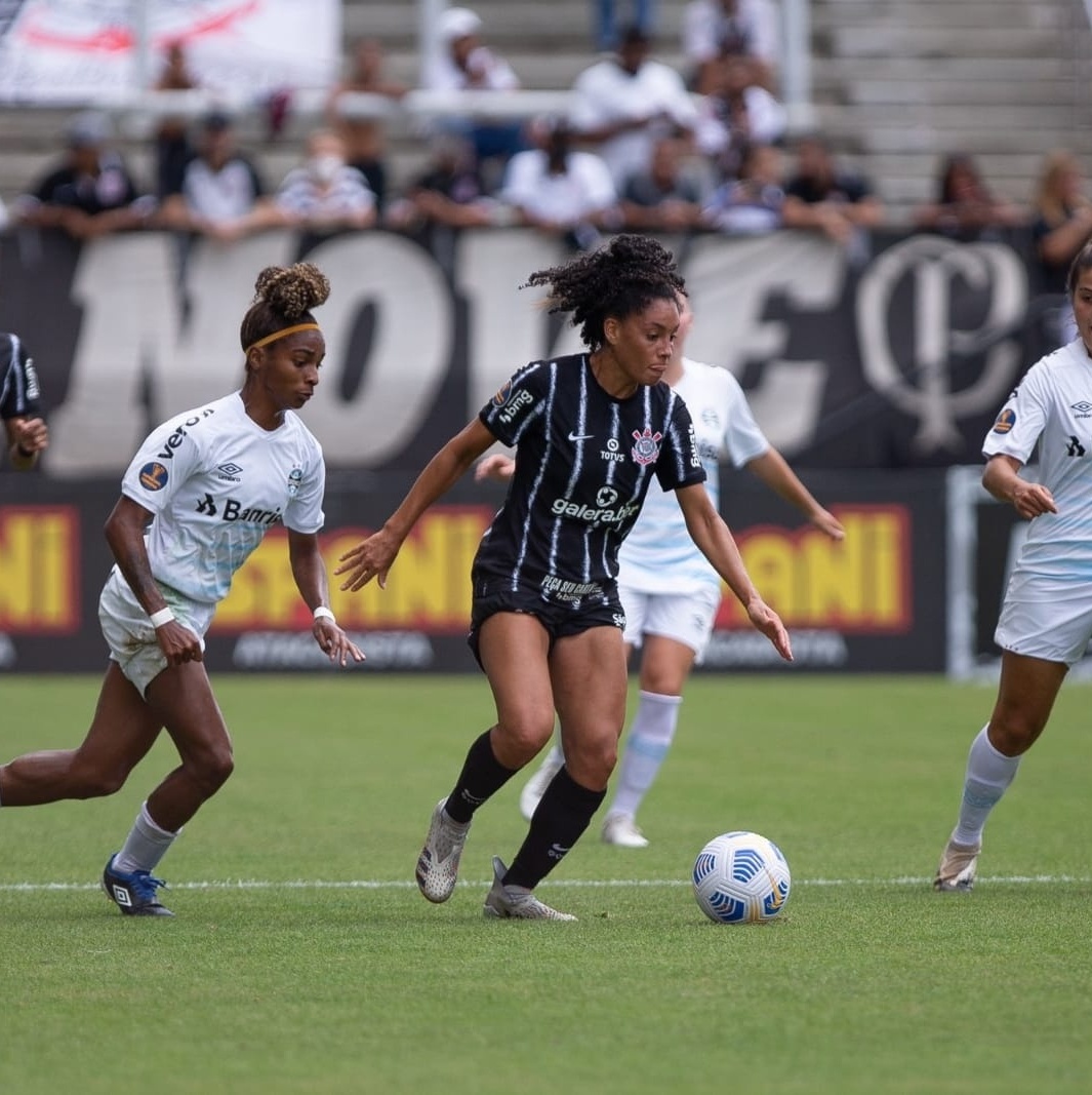 Corinthians mostra todos os afetos que o futebol feminino pode