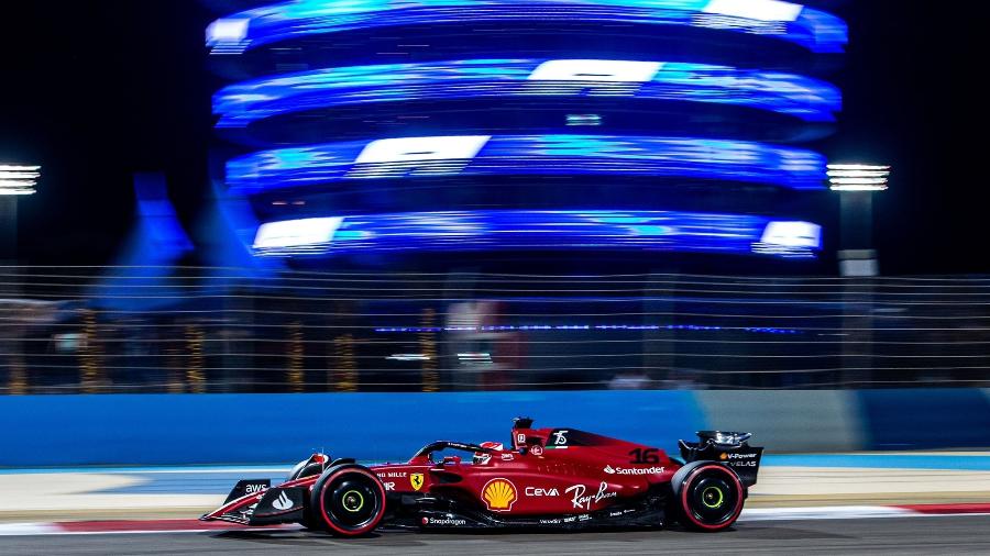 Charles Leclerc durante a sessão classificatória para o GP do Bahrein - Ferrari