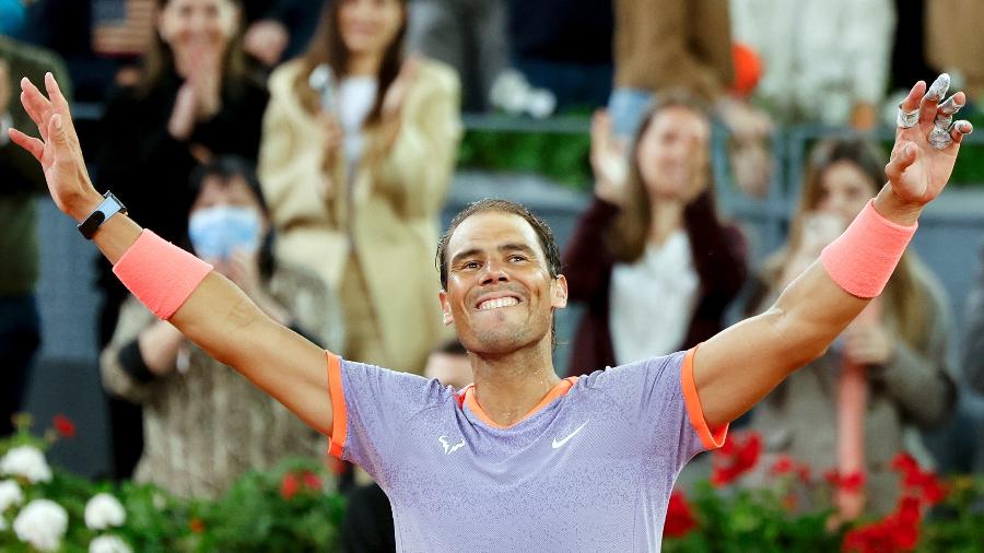 Rafael Nadal comemora vitória sobre Alex de Minaur na segunda rodada do Masters 1000 de Madri de 2024