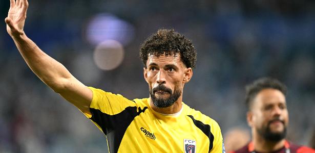 Vozinha praises Messi after epic exit and eyes Brazil move