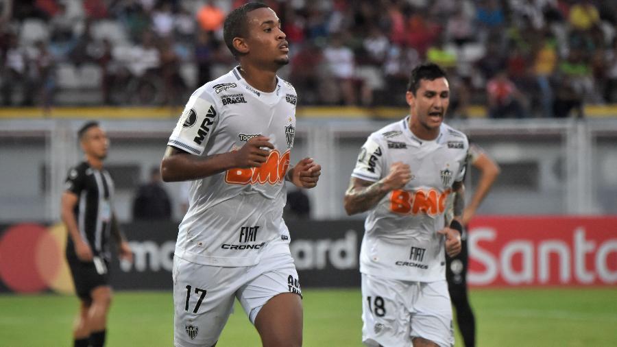 Alerrandro comemora seu gol pelo Atlético-MG contra o Zamora pela Libertadores - Juan BARRETO / AFP