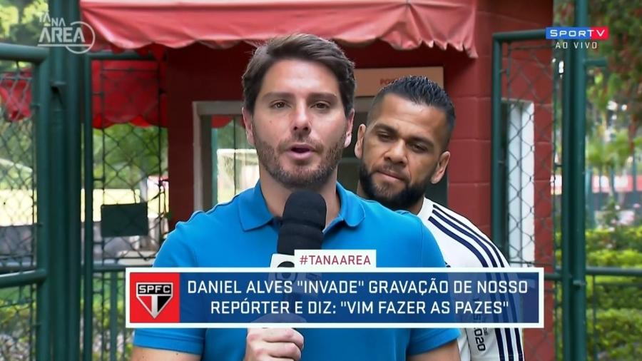 Daniel Alves invade boletim do SporTV - Reprodução/SporTV
